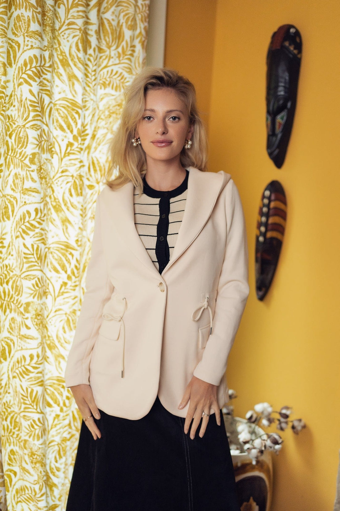 HOODED BLAZER-CREAM