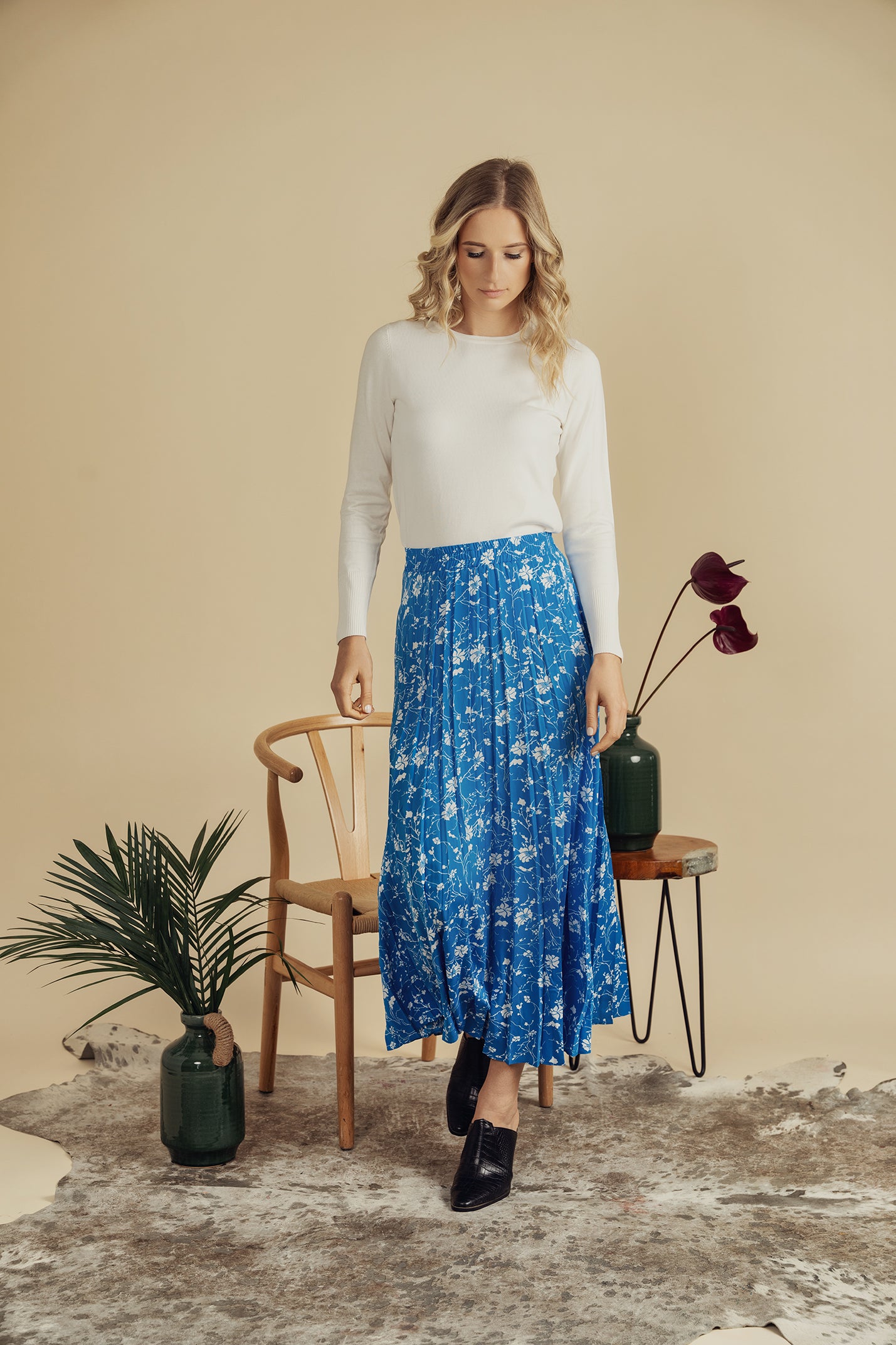 Covered Band Pleated Skirt 37&quot;-Sky Blue Floral