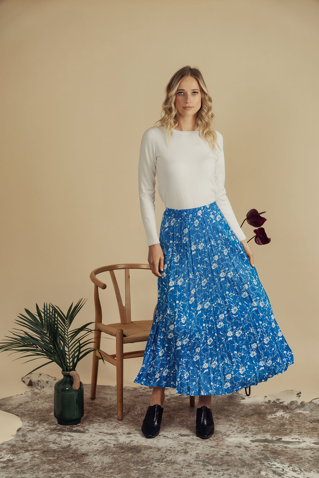 Covered Band Pleated Skirt 37&quot;-Sky Blue Floral