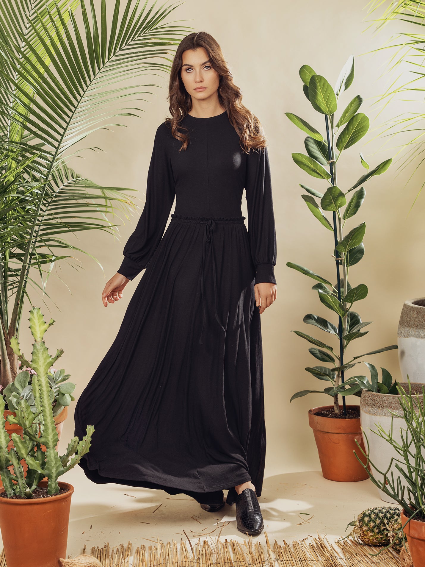 Vestido de canalé con cordón-Negro