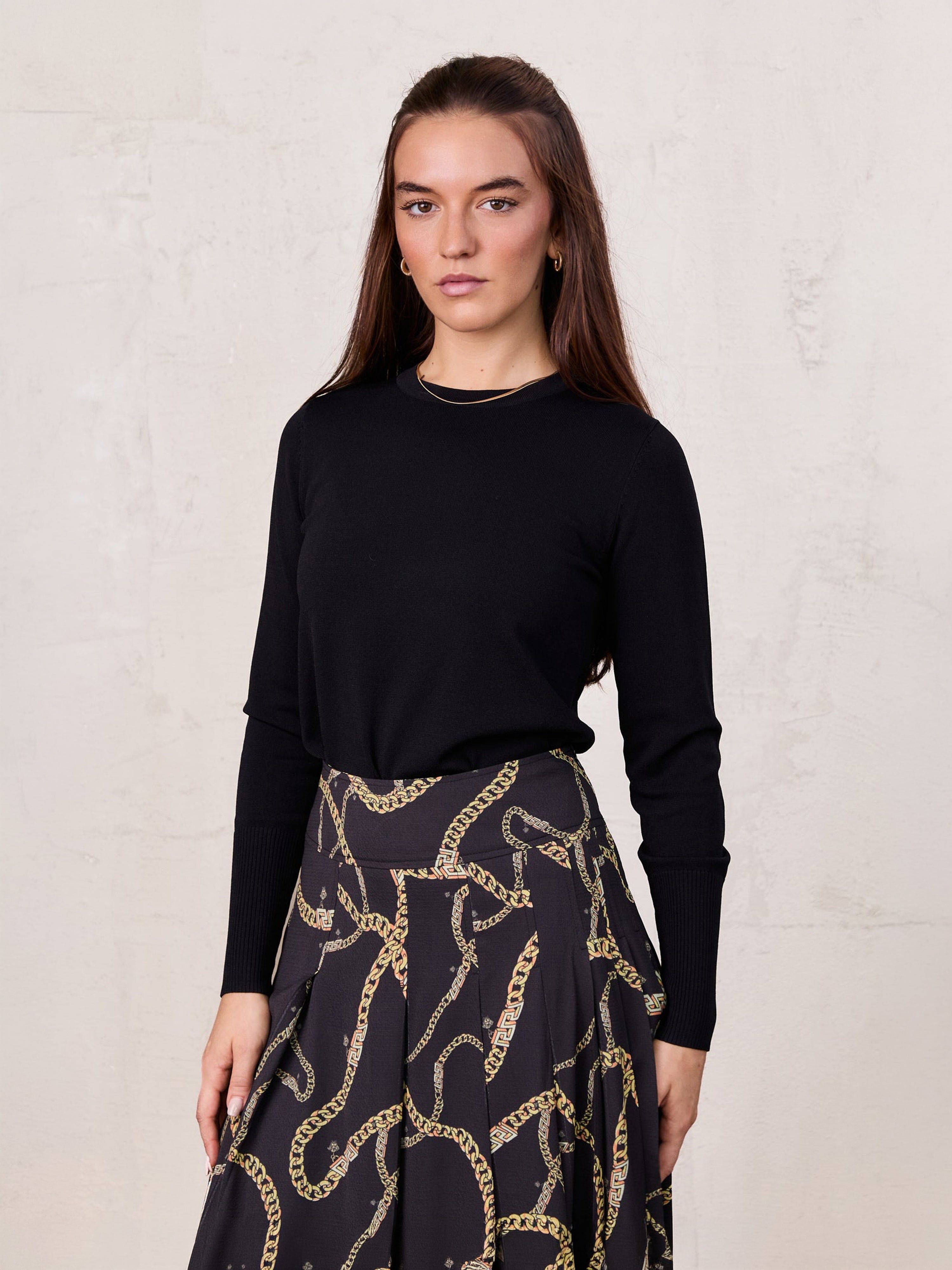 Basic Crew Sweater (LS) - Black