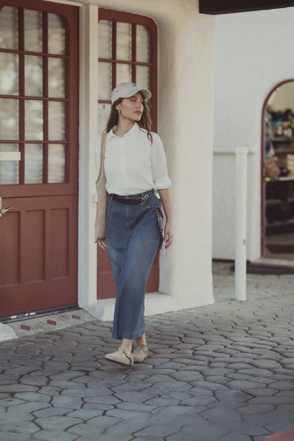 Front Kick Pleat Denim Skirt-Blue