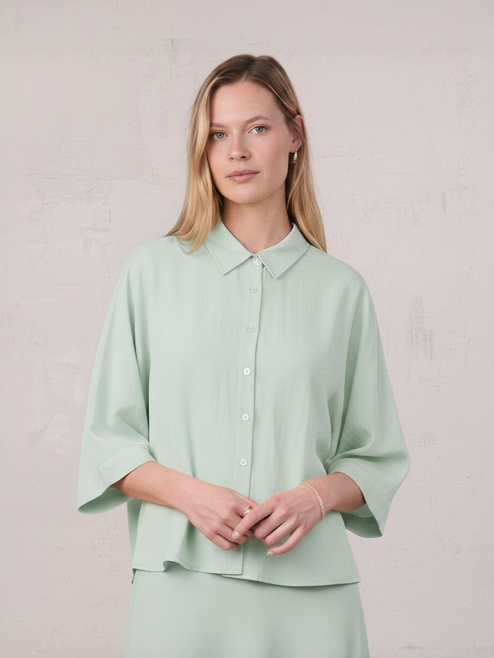 Boxy Dolman Sleeve Crinkle Blouse-Mint Green