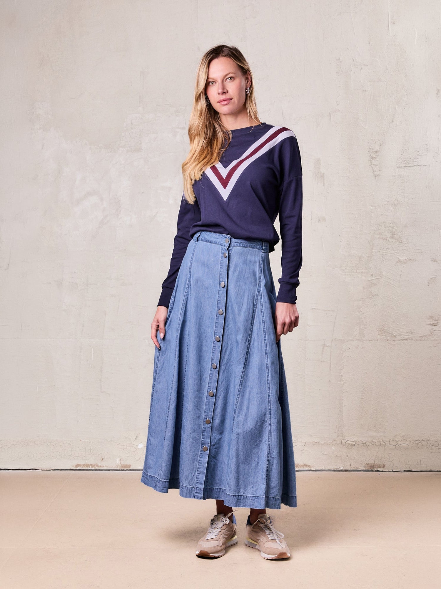 Chambray Seamed Button Down Denim Skirt-Blue