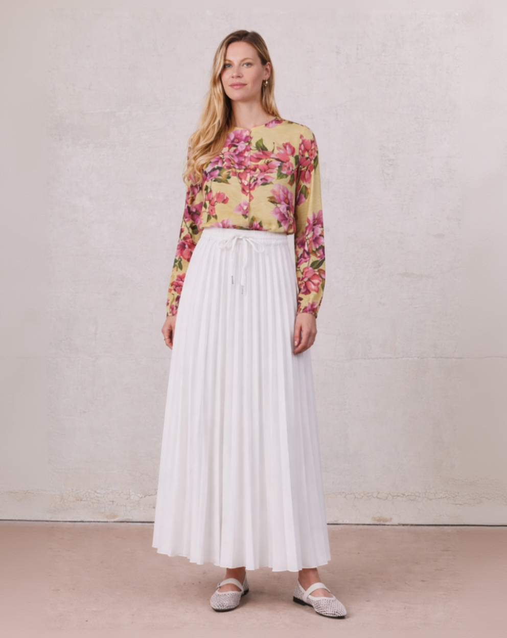 Elastic Waist Micro Pleat Skirt-White