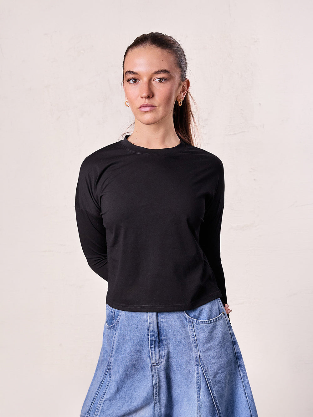 Cropped Boxy Tee-Black