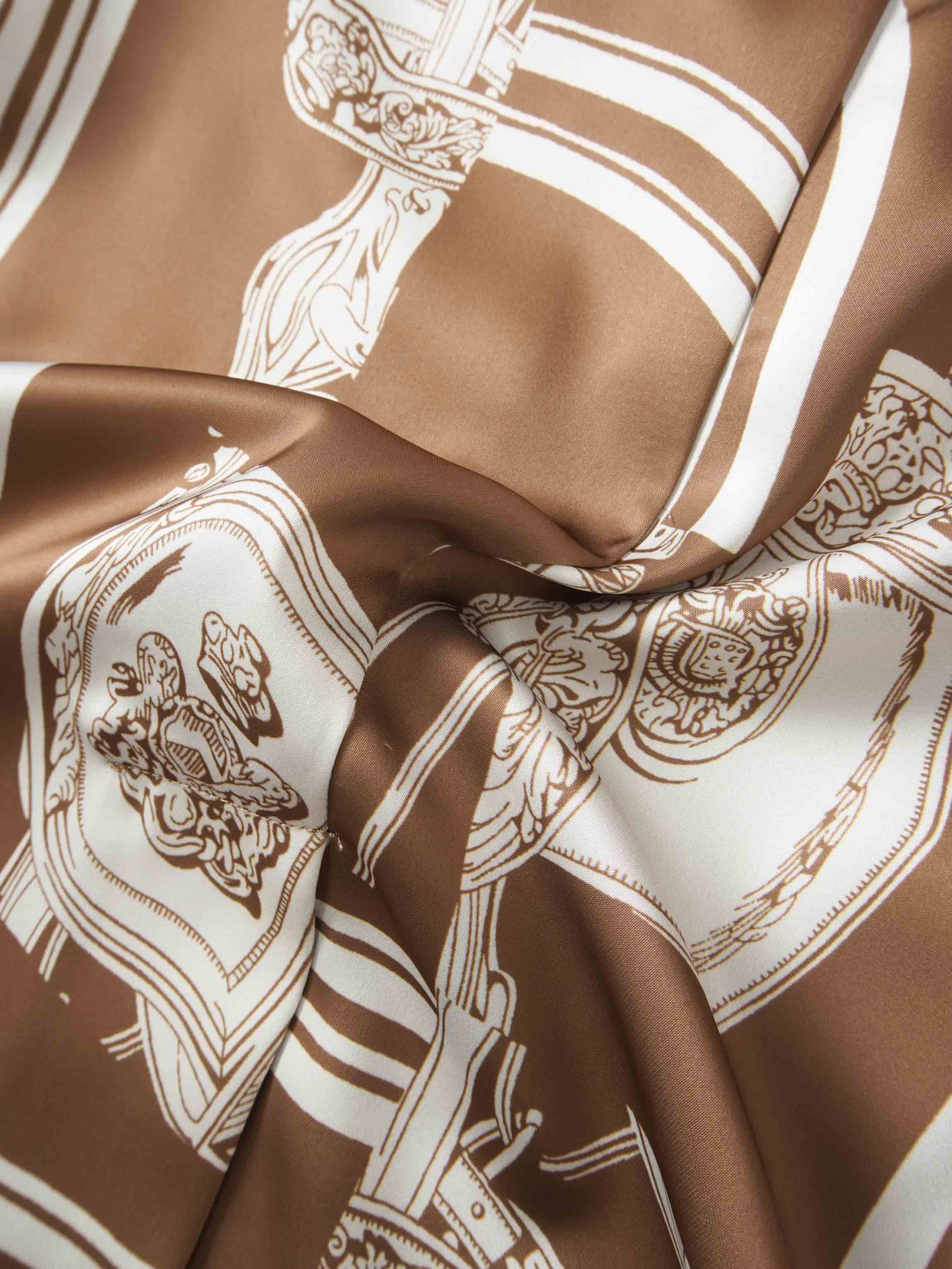 Silky Back Printed Blazer-Brown/Cream