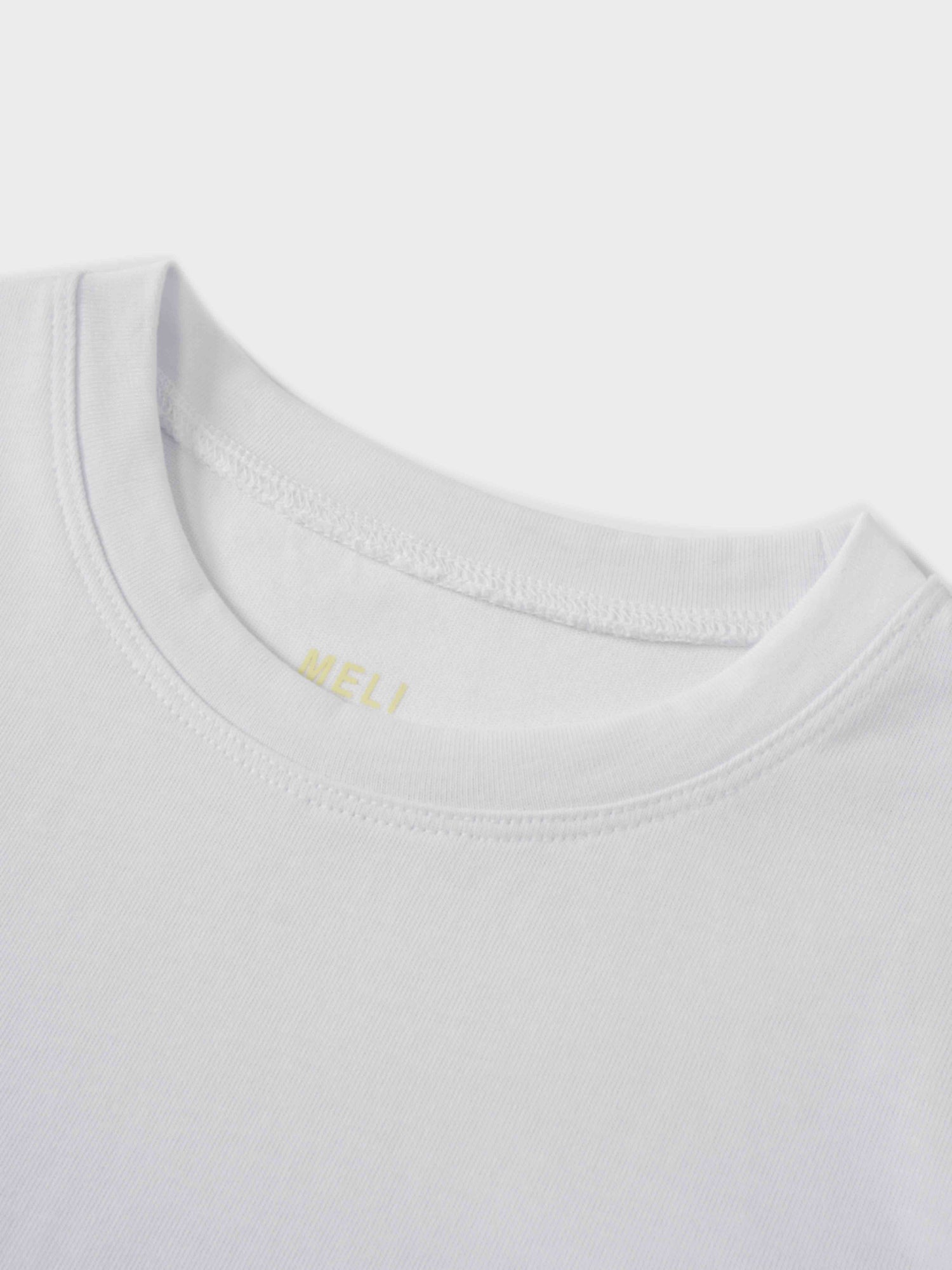 Pleat Seam T-shirt-White