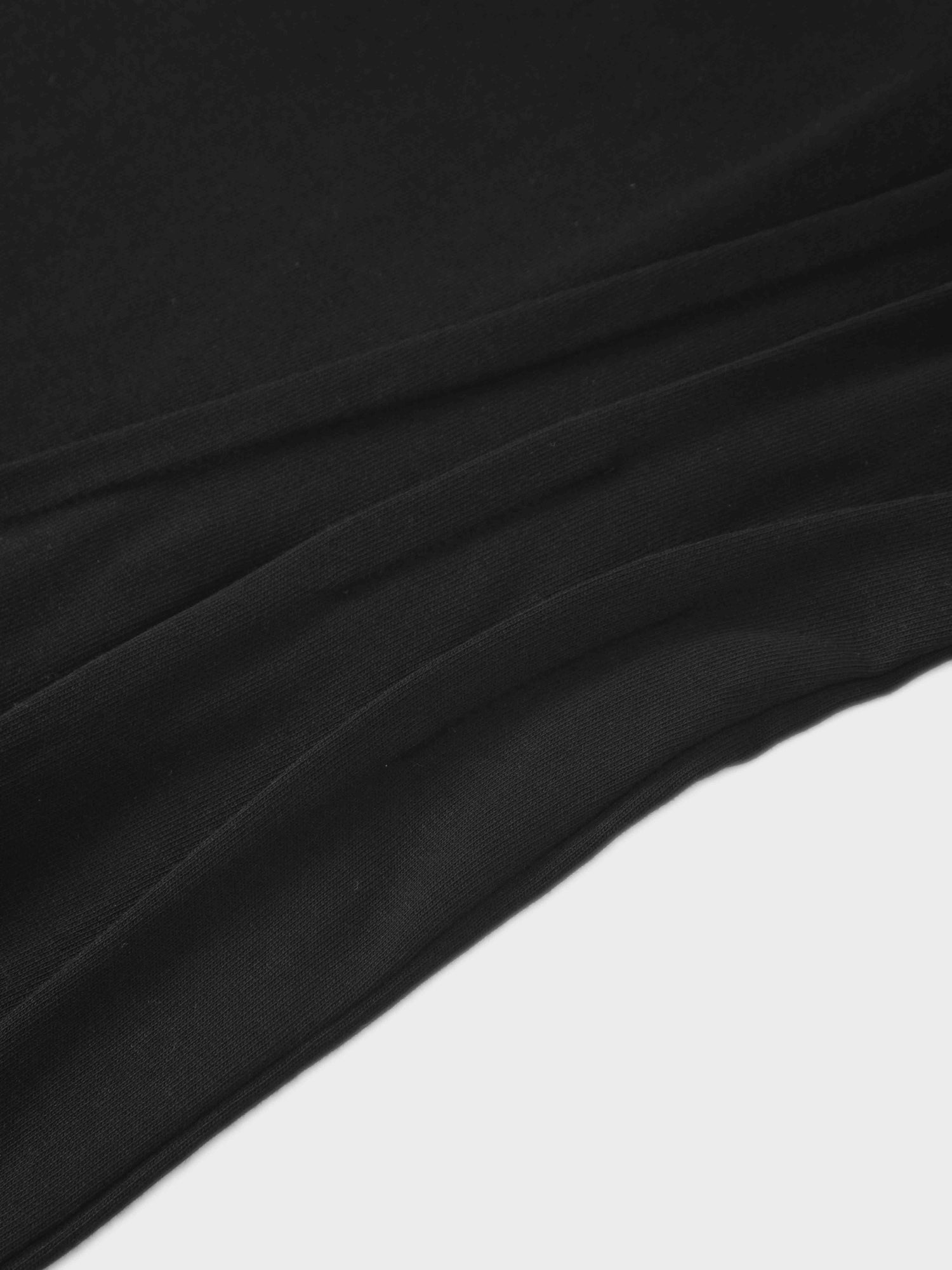 Pleat Seam T-shirt-Black