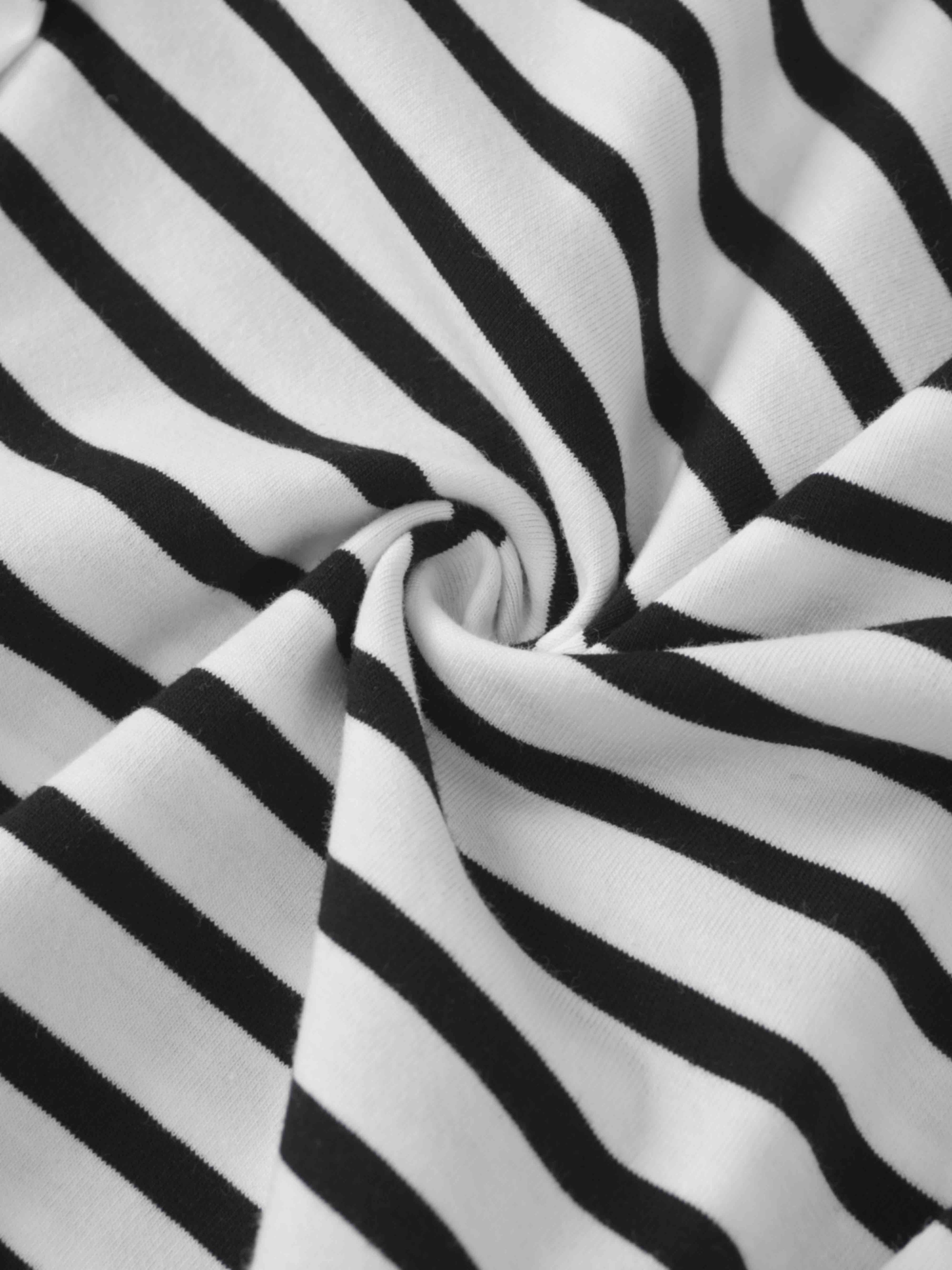 Pleat Seam T-shirt-Black/White Stripe