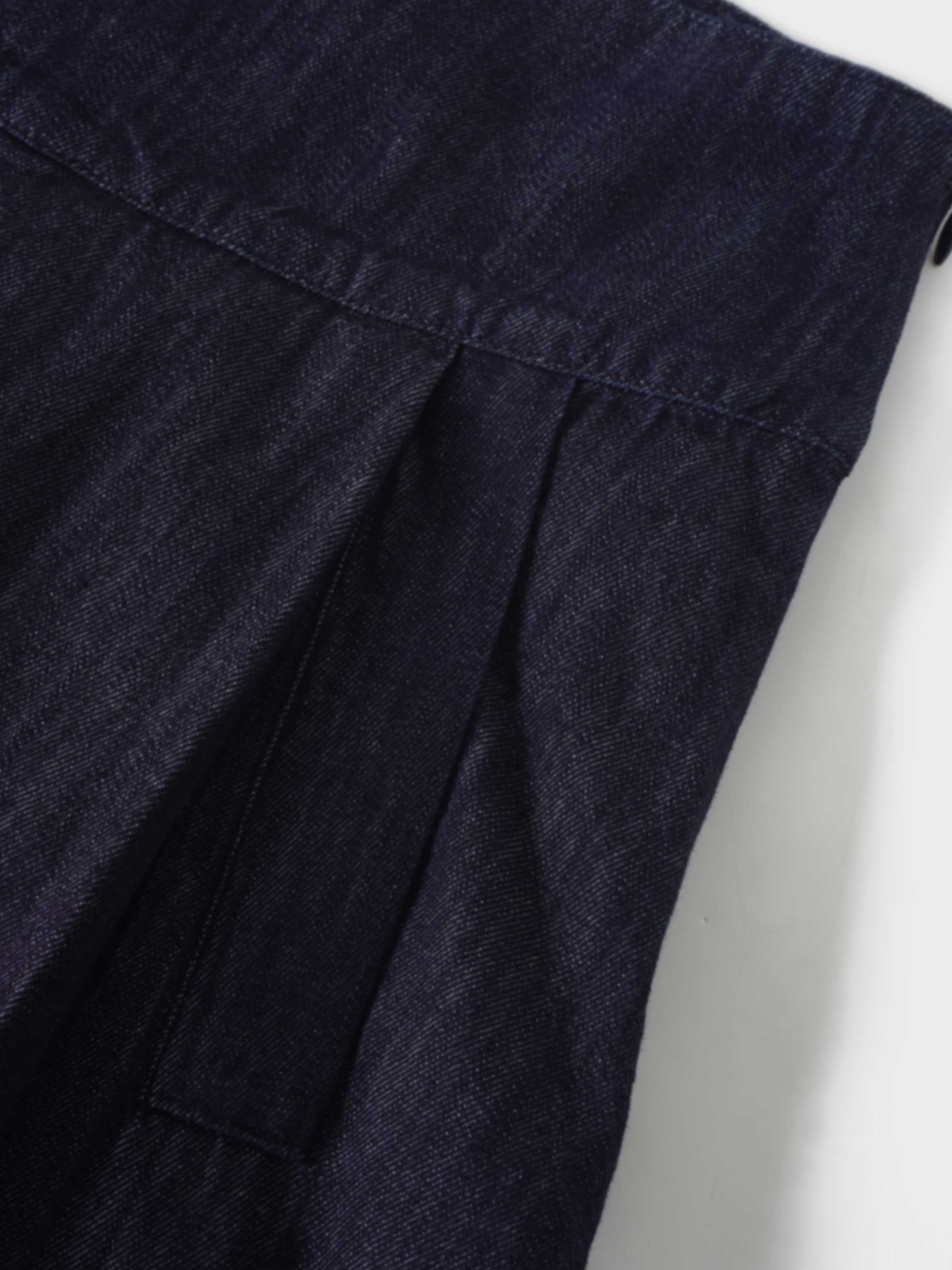 Inverted Yoke Pleat Skirt-Dark Blue