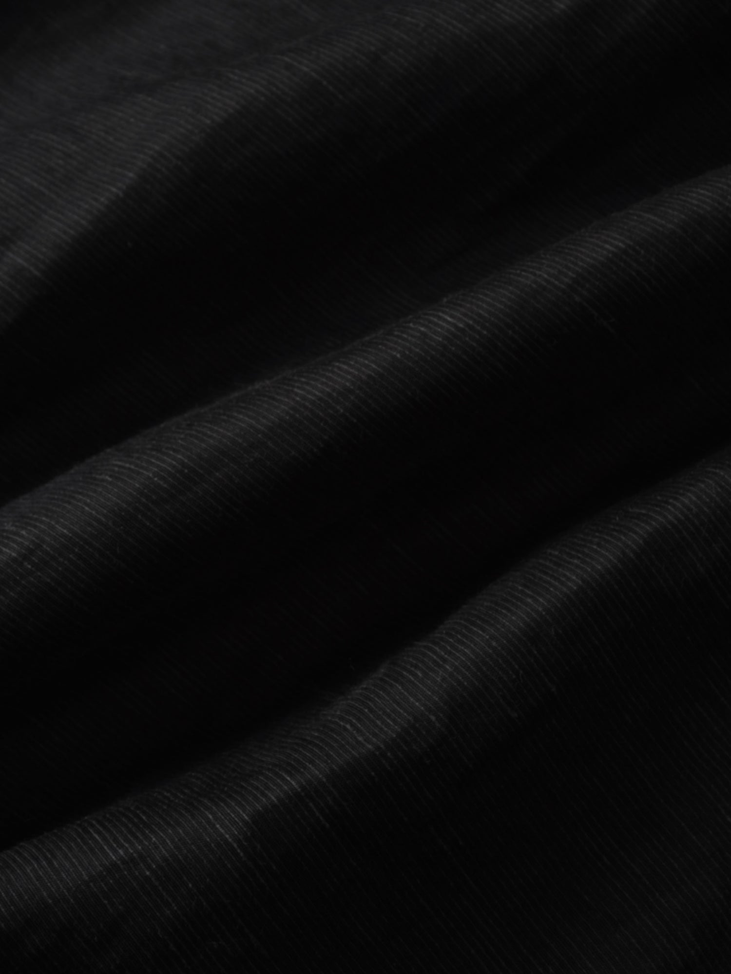 Pointed Yoke Dress Skirt-Black