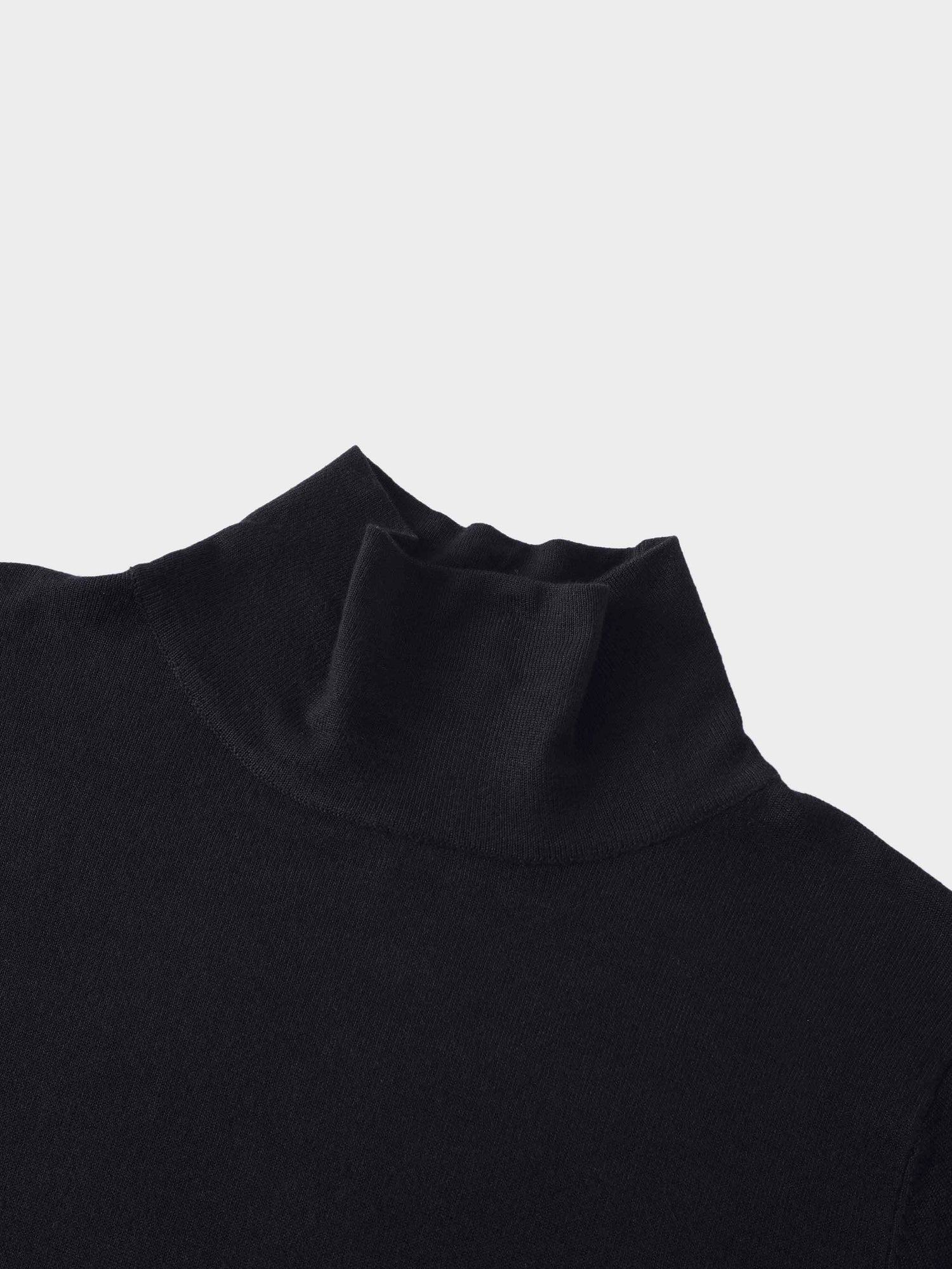 Knit Turtleneck-Black