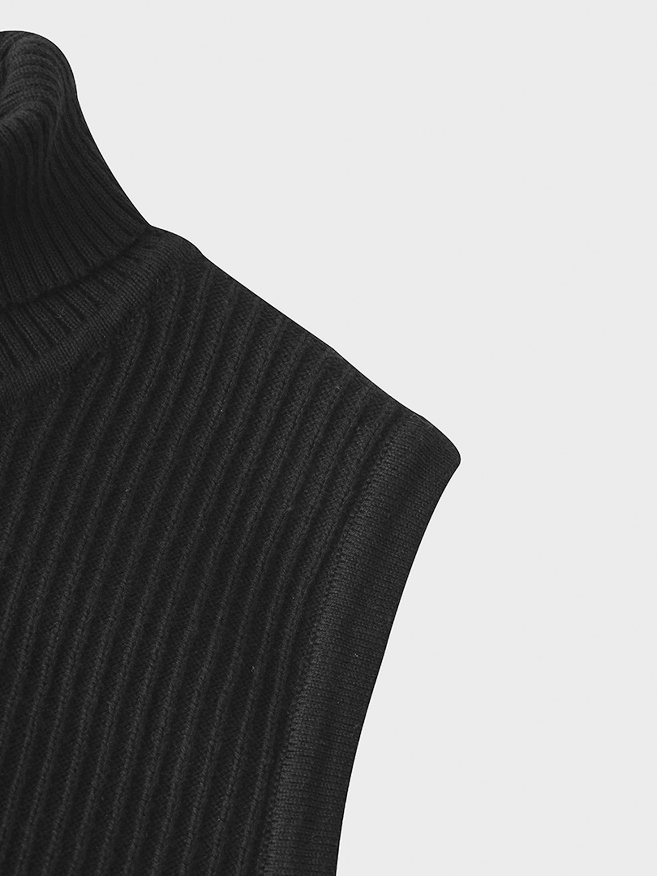 Sleeveless Ribbed Turtleneck-Black