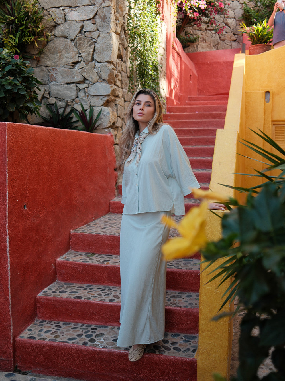 Boxy Dolman Sleeve Crinkle Blouse-Mint Green