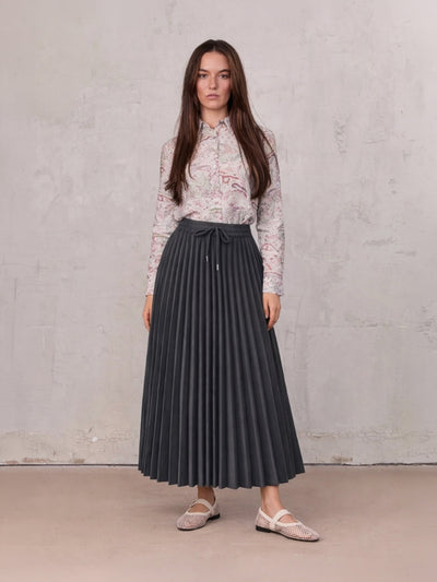 Elastic Waist Micro Pleat Skirt-Denim Black