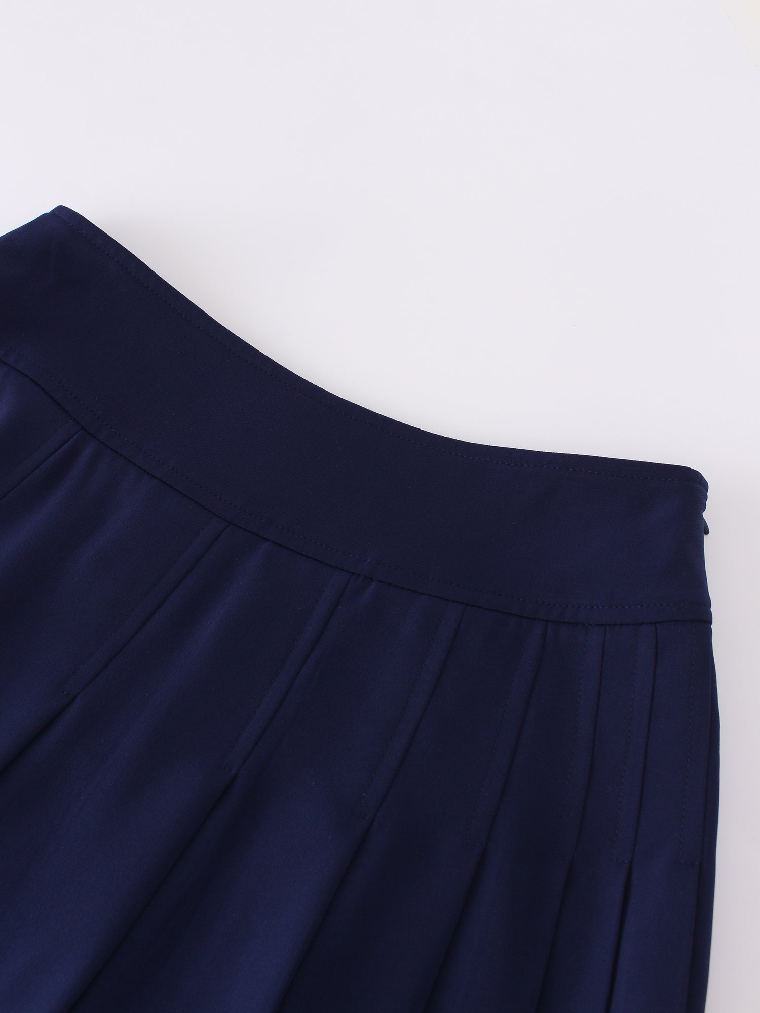 Yolk Pleated Skirt 37&quot;-Navy