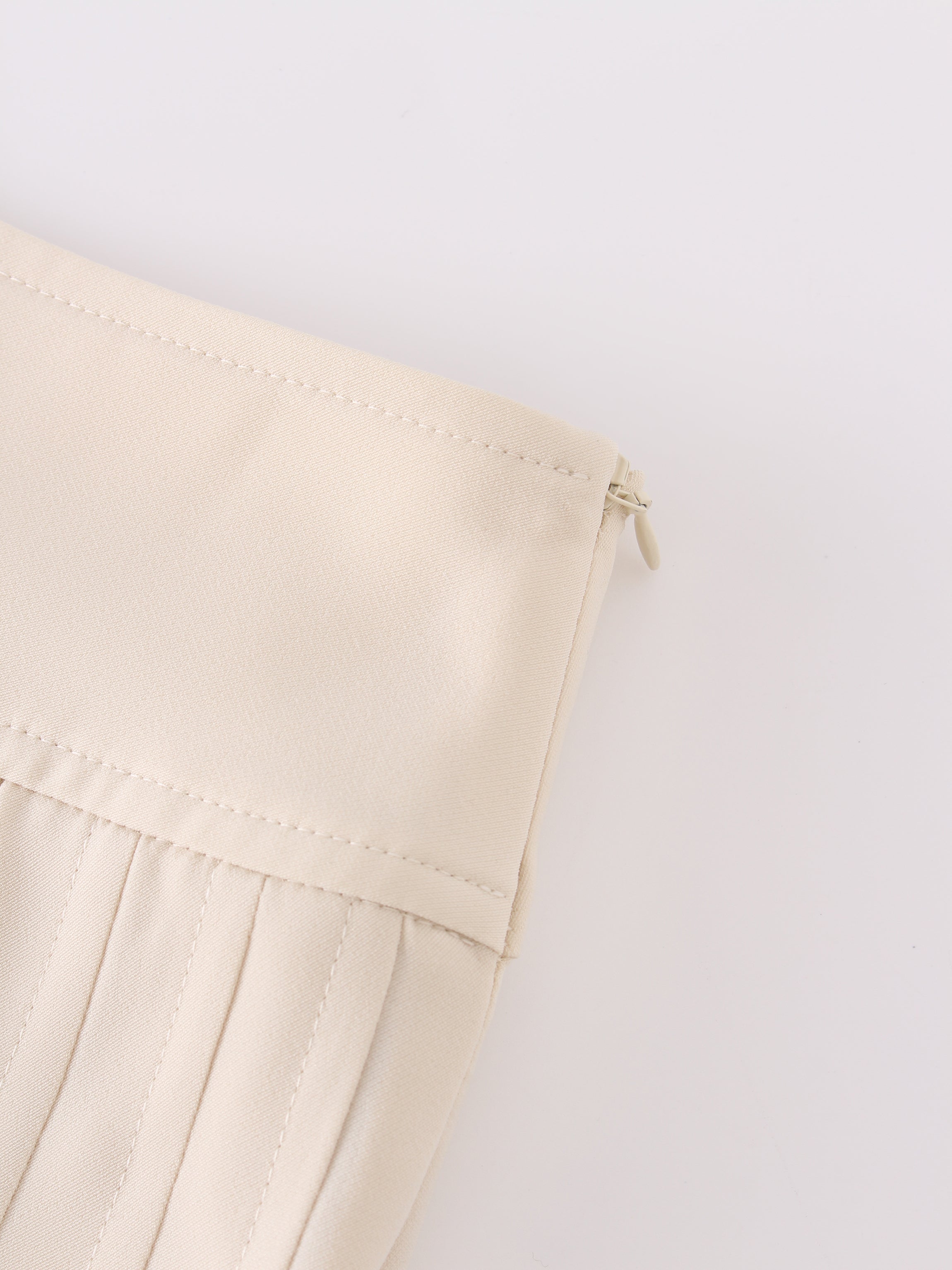 Yolk Pleated Skirt 37&quot;-Ivory