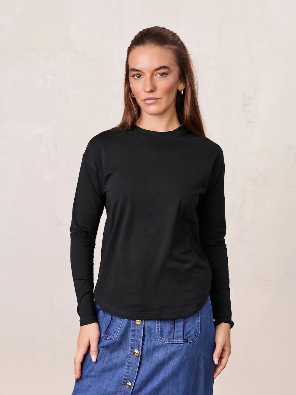 Oversized Rounded Hem T-Shirt-Black