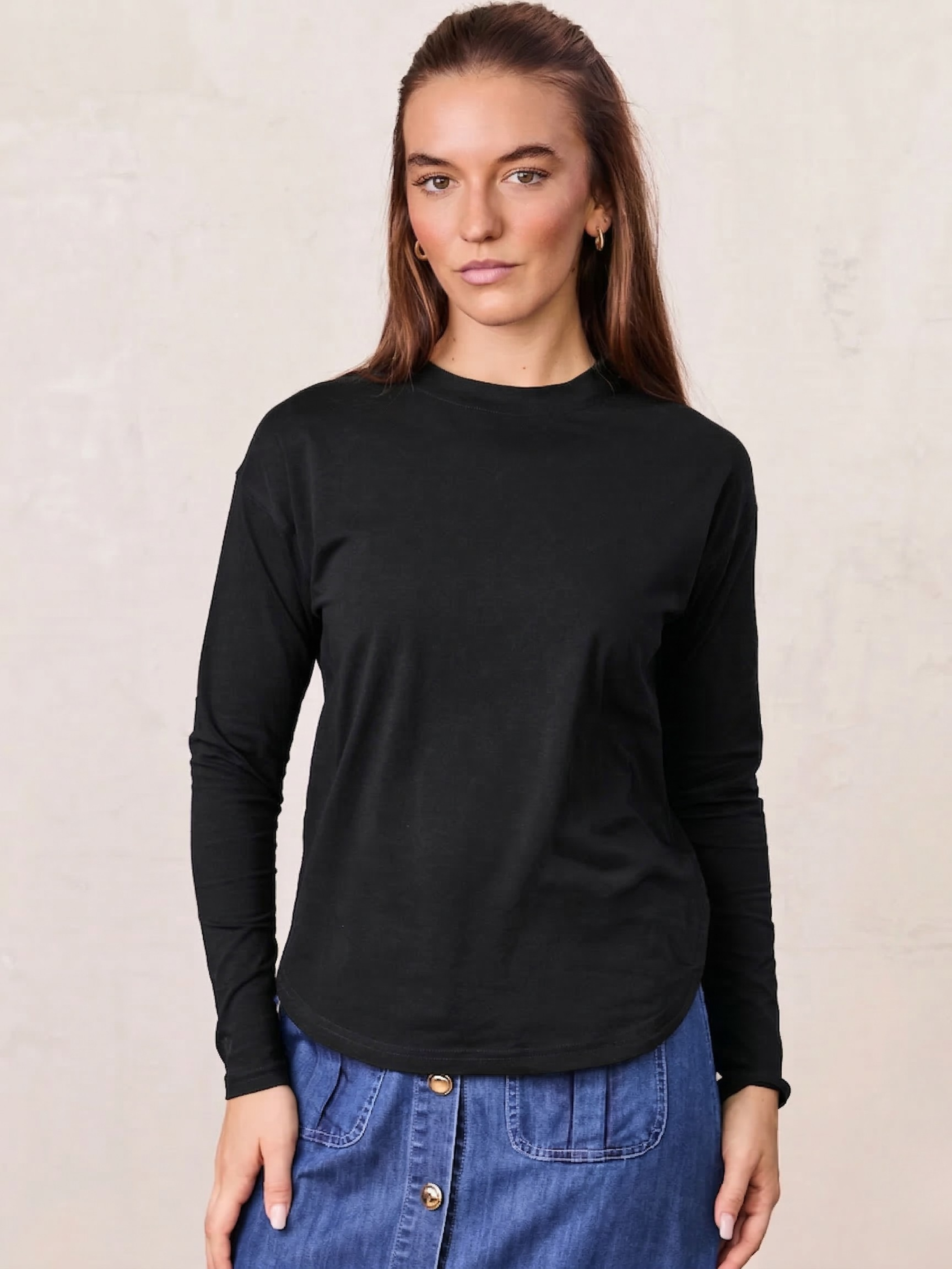 Oversized Rounded Hem T-Shirt-Black