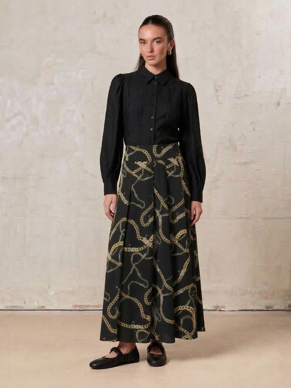 Textured Puff Sleeve Blouse-Black