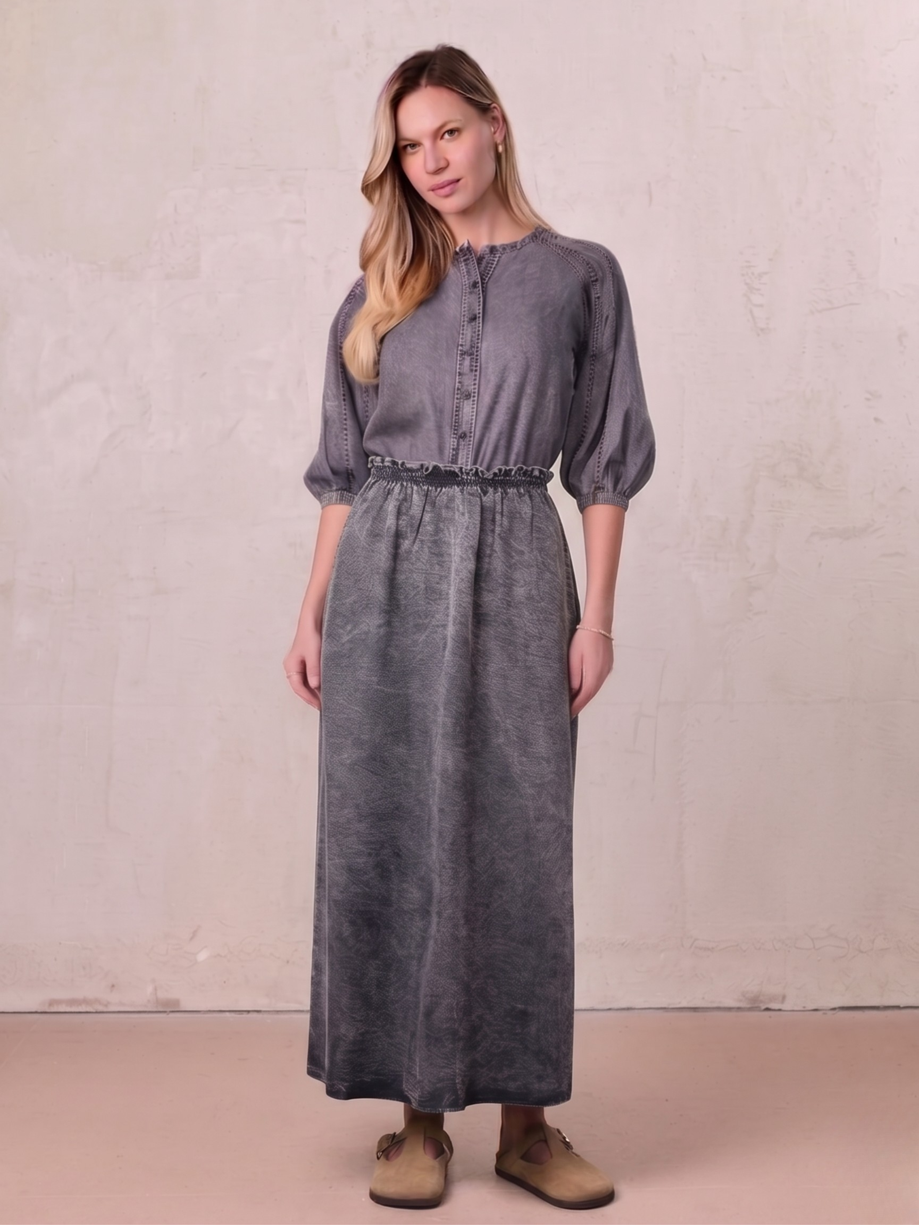 Elastic Ruffle Waist Denim Skirt-Black Wash