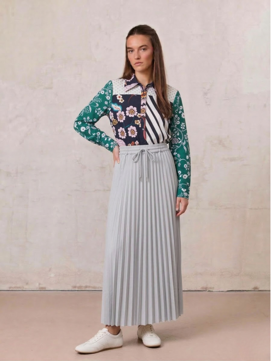 Elastic Waist Micro Pleat Skirt-Grey