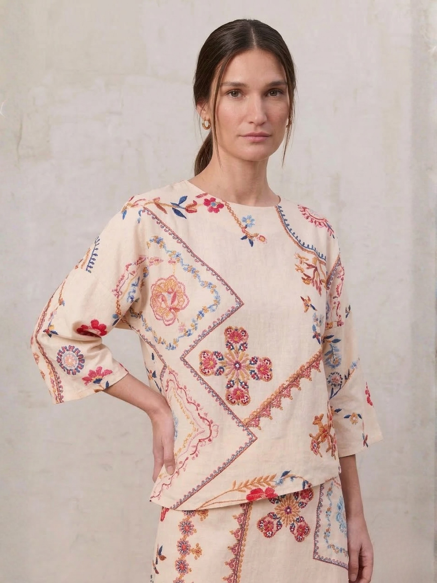 Linen Blend Crop Swing Top-Aztec Floral