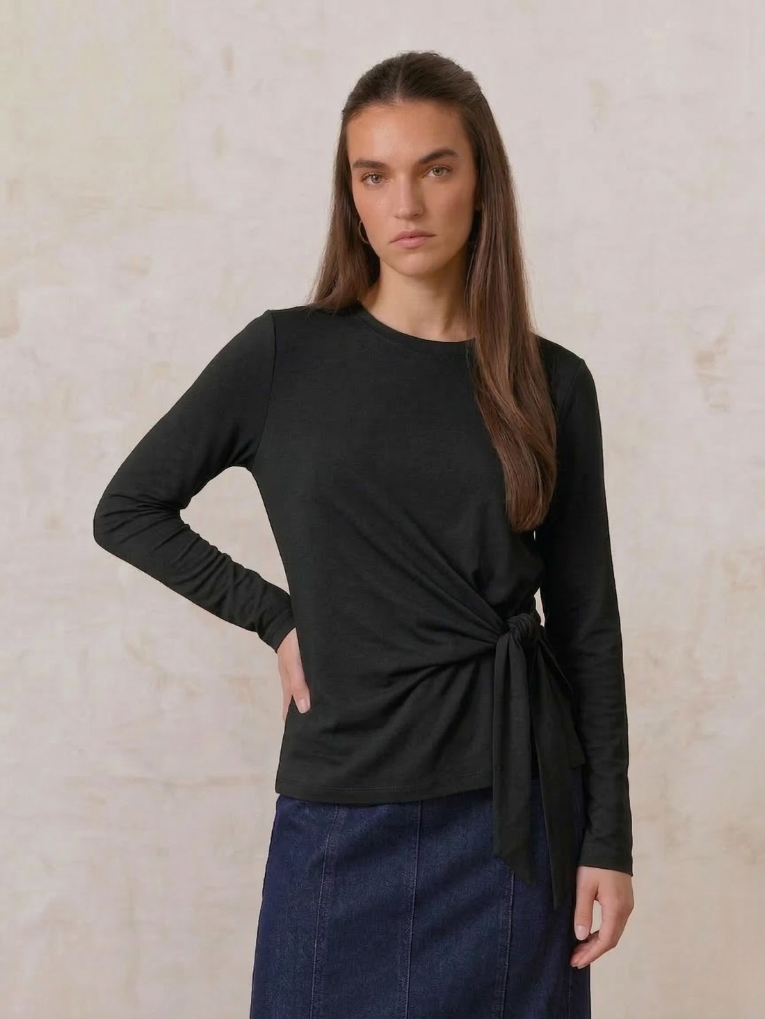 Side Tie T-Shirt-Black