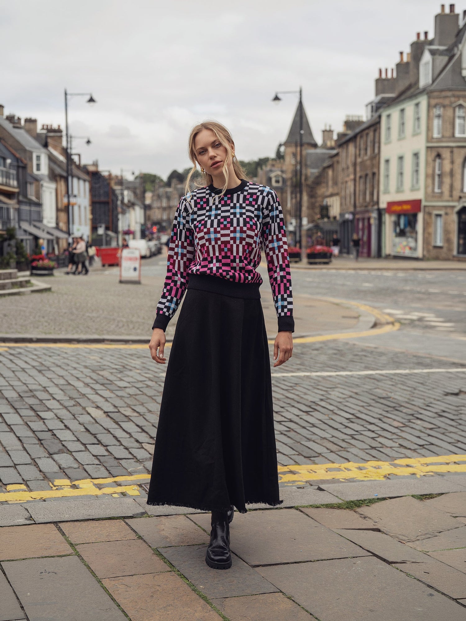 Geometric Design Sweater-Pink