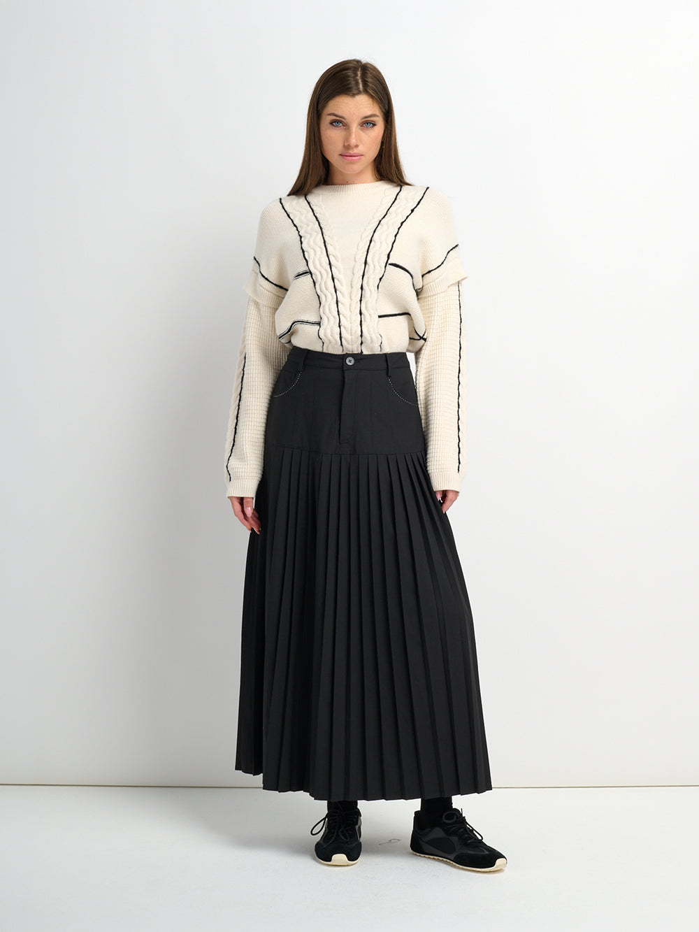Stitched Pocket Yoke Pleat Skirt - Black
