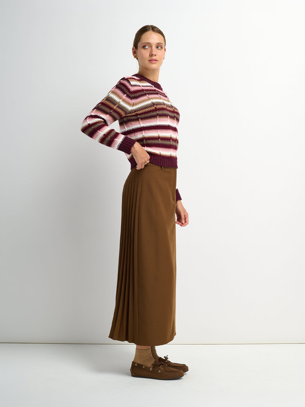 Pleat Back Skirt - Brown