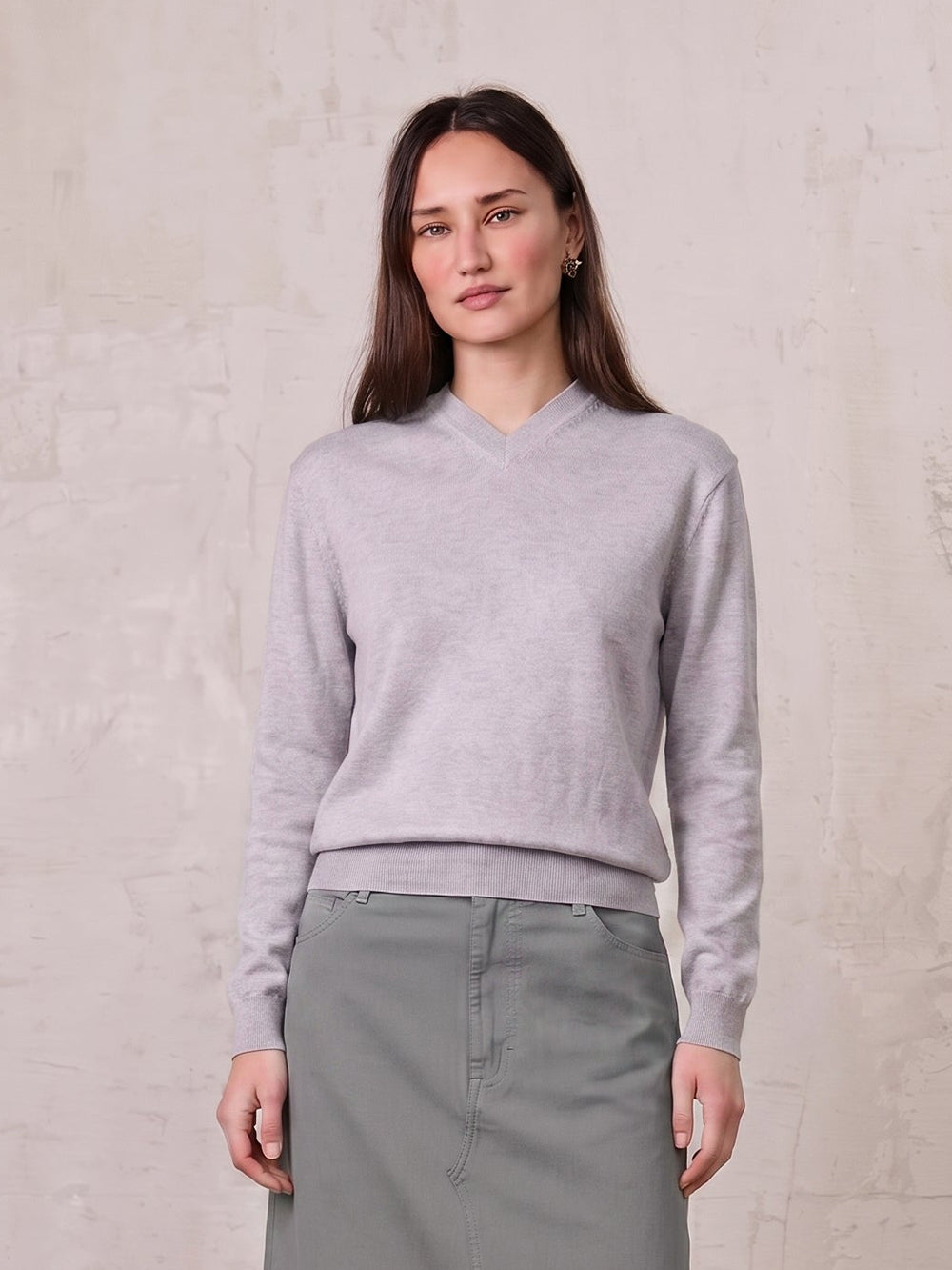 High V Lightweight Sweater-Heathered Grey