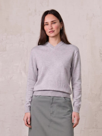 High V Lightweight Sweater-Heathered Grey