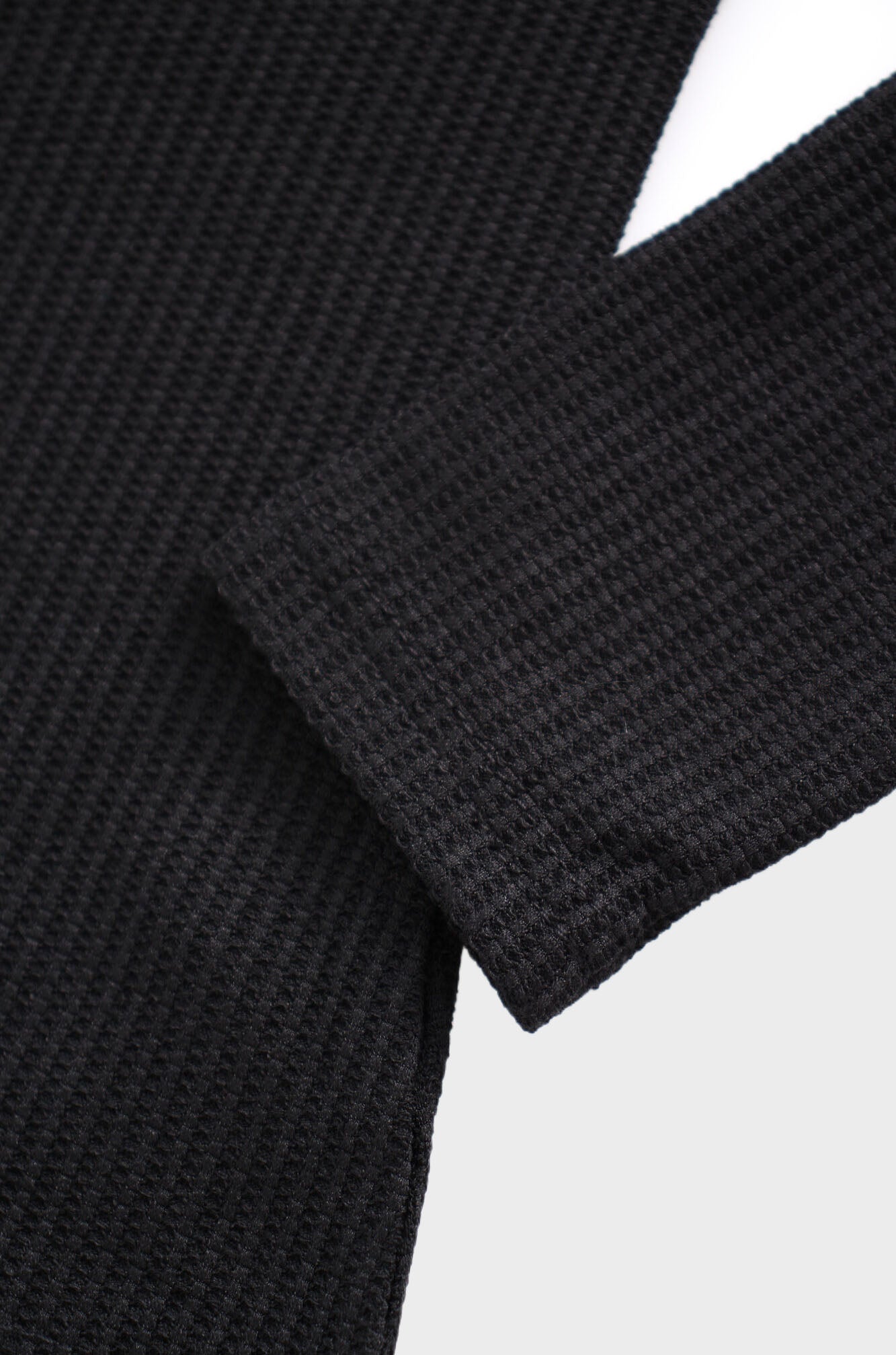 Textured Stretch Turtleneck-Black