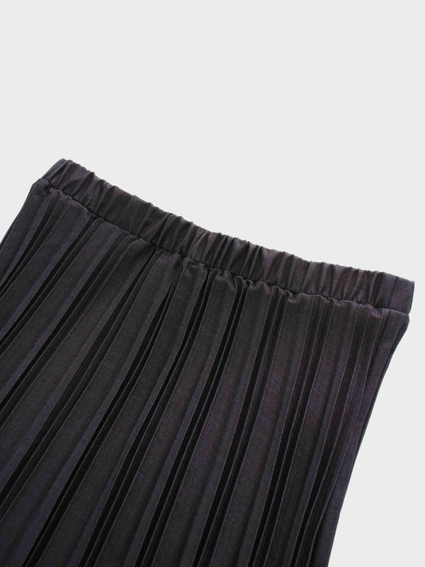 Thin Pleated Skirt-Black Denim