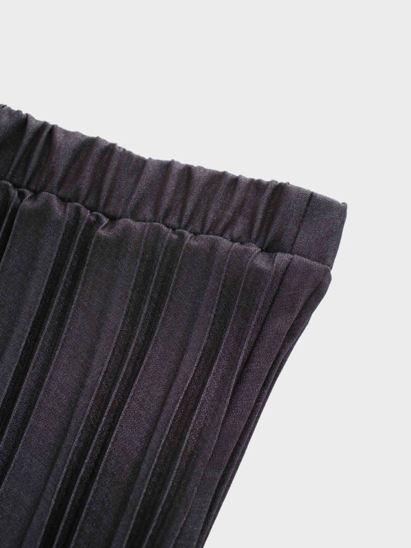 Thin Pleated Skirt-Black Denim