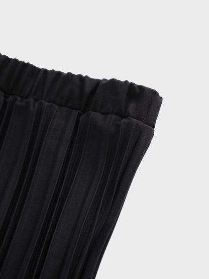 Thin Pleated Skirt-Black