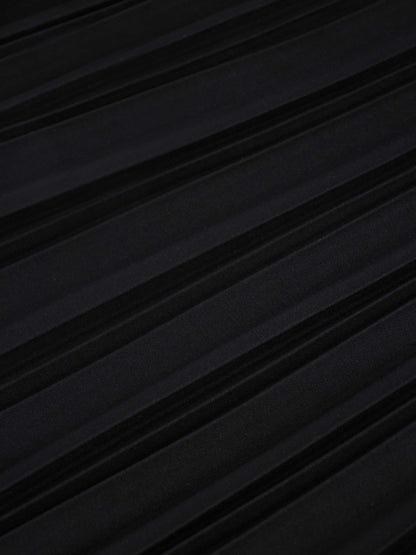 Thin Pleated Skirt-Black