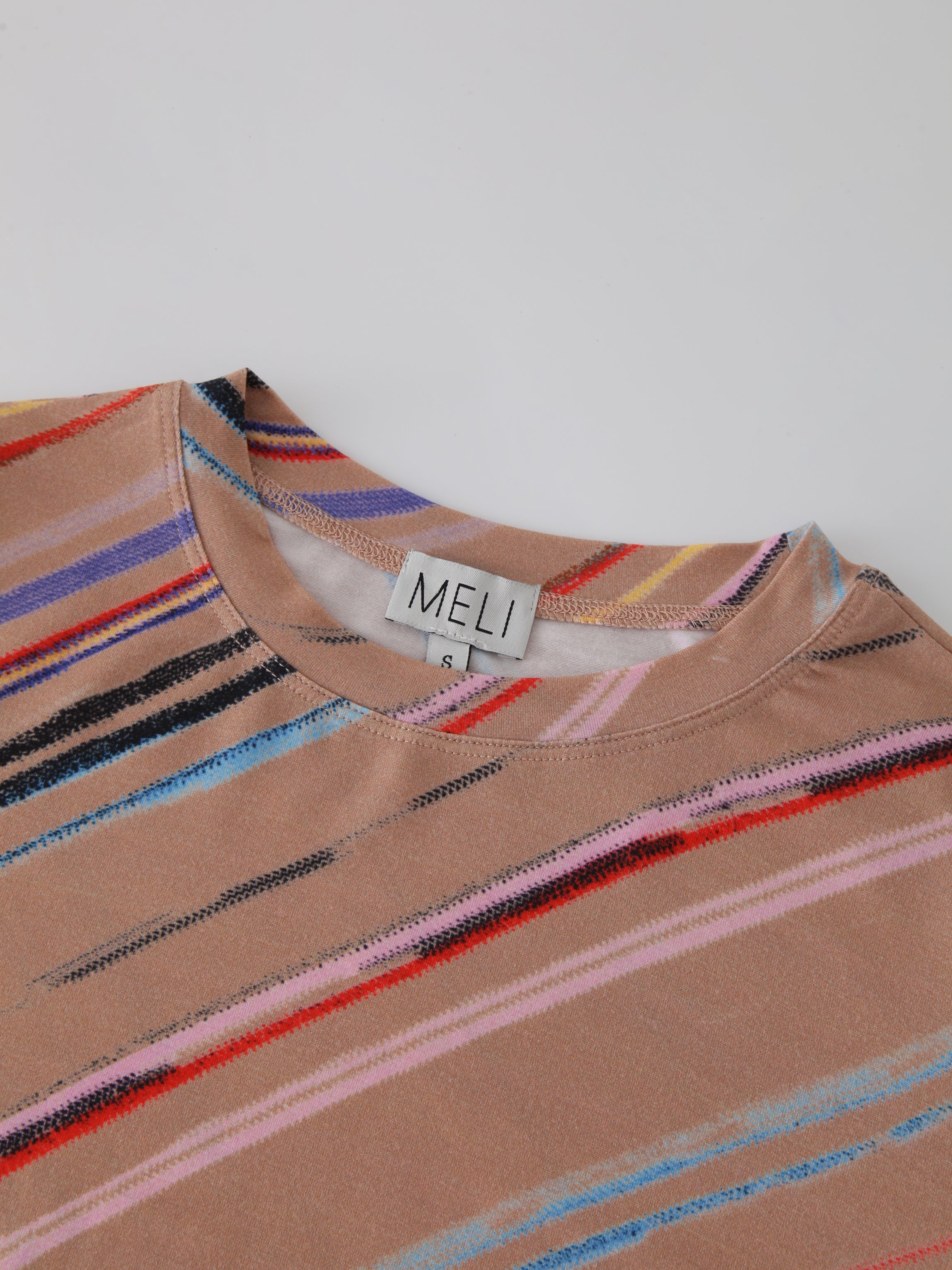 Camiseta con estampado diagonal-Bronceado