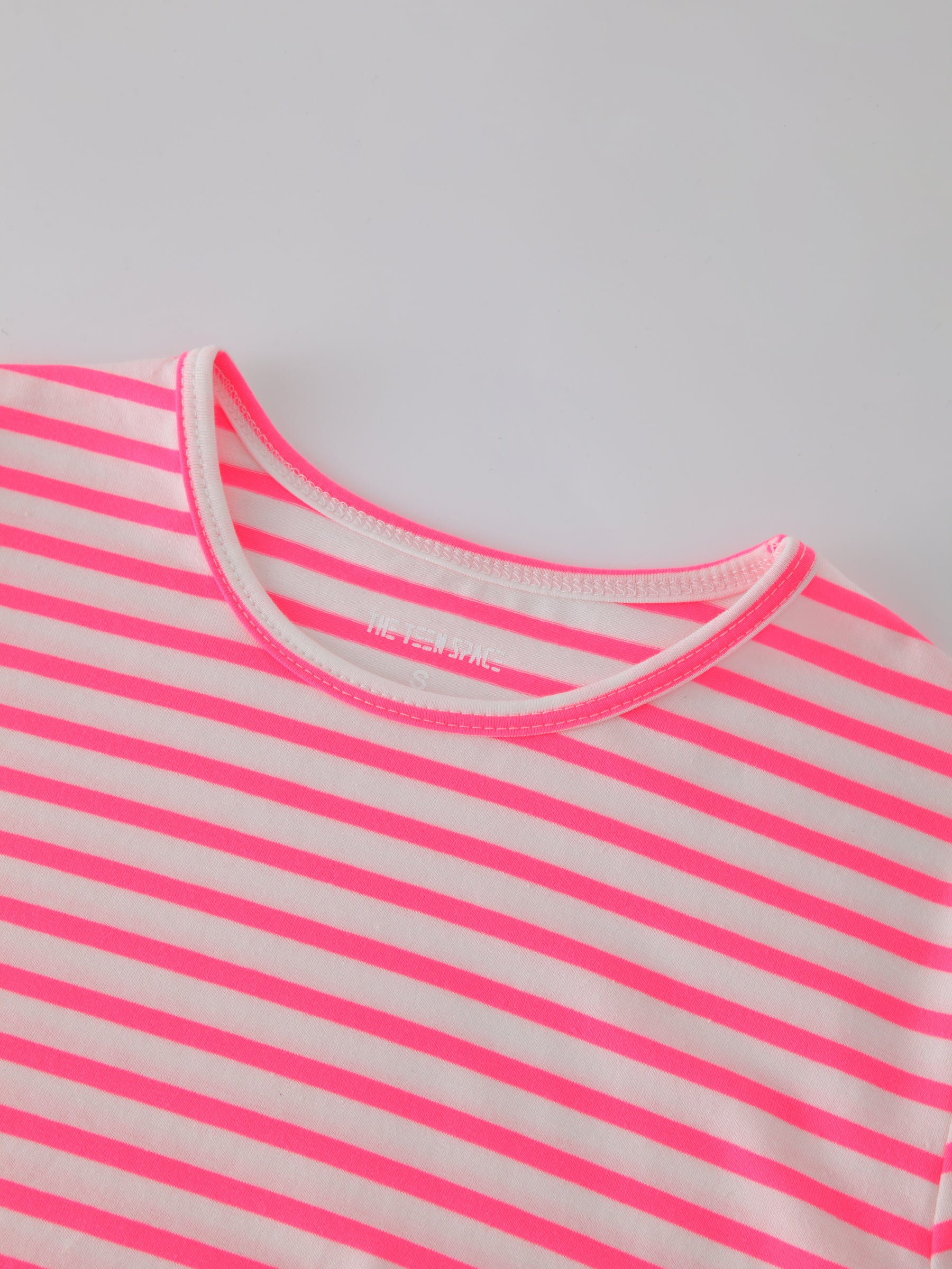 Camiseta con cuello redondo Neon Stripe-Rosa/Blanco