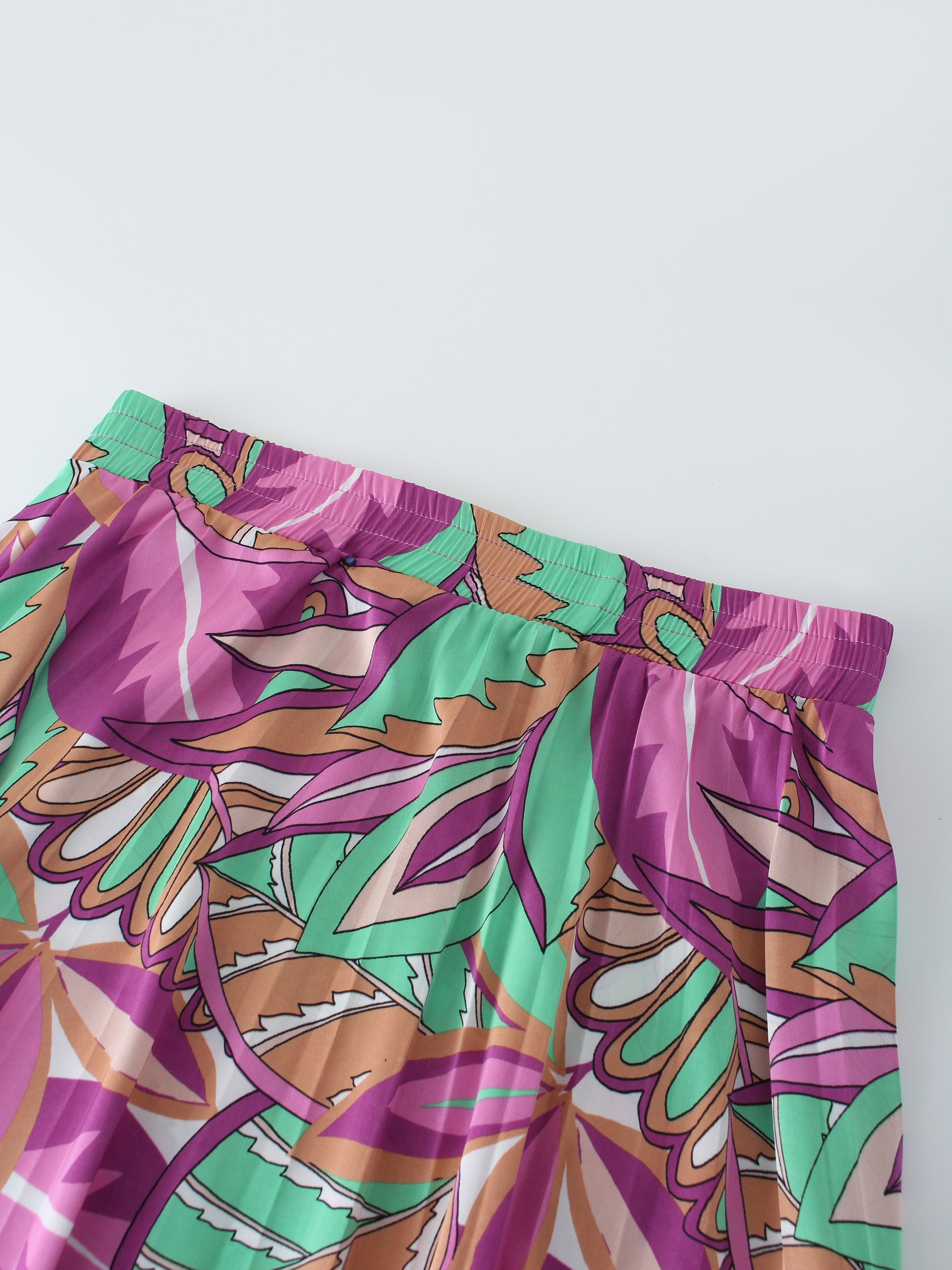 Covered Band Pleated Skirt 37&quot;-Pink Tropics