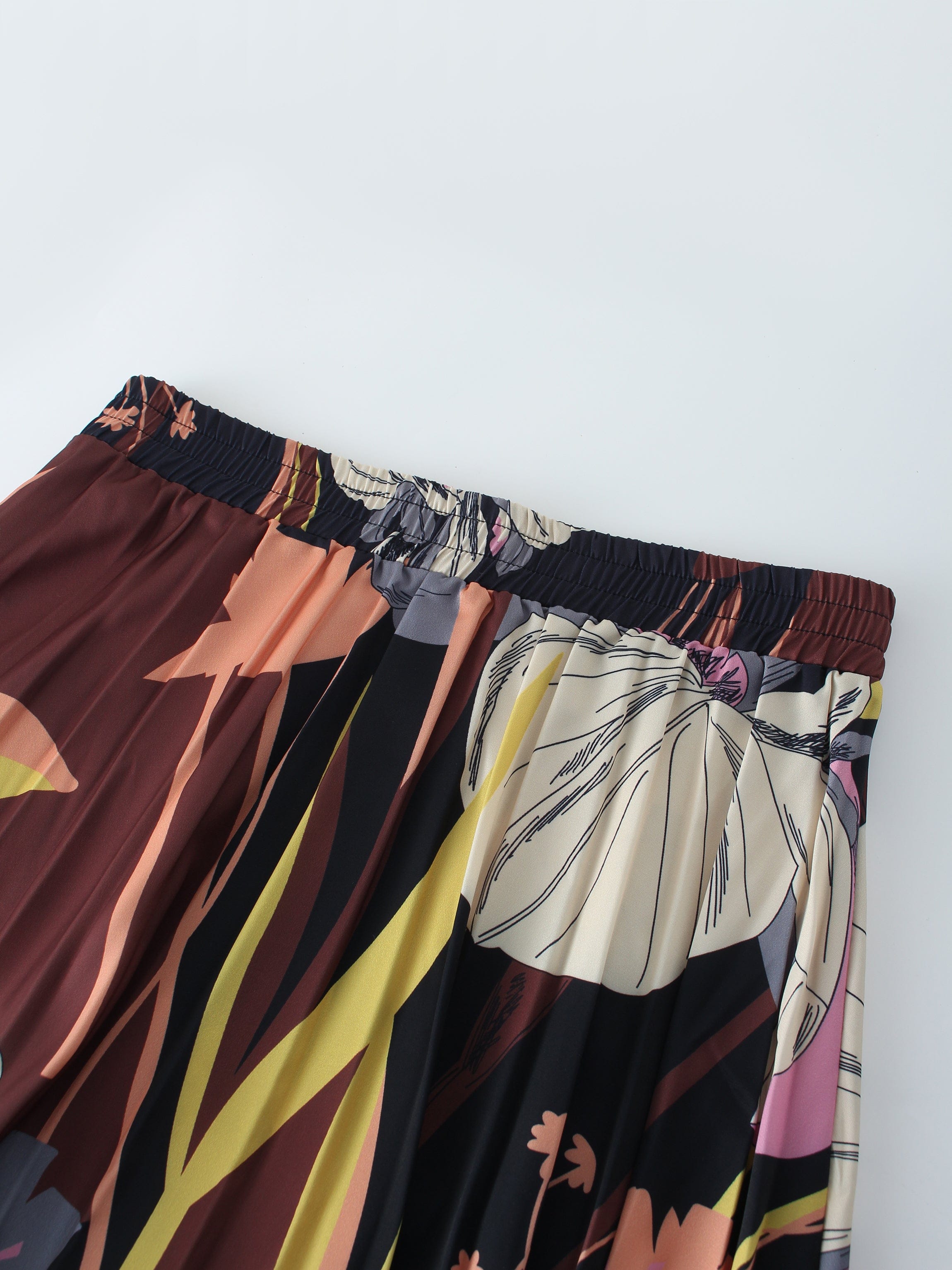 COVERED BAND PLEATED SKIRT 35&quot;-TROPICAL FLORAL