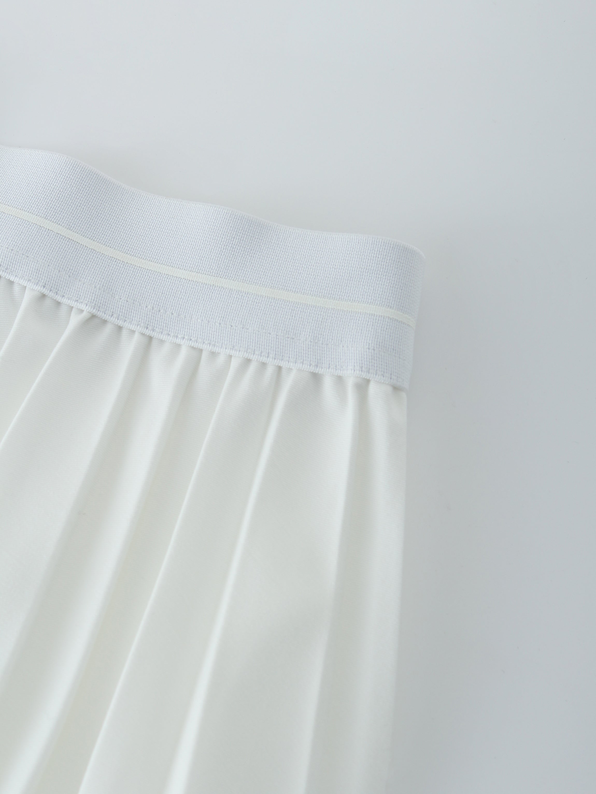 PLEATED SKIRT 26&quot;-PURE WHITE