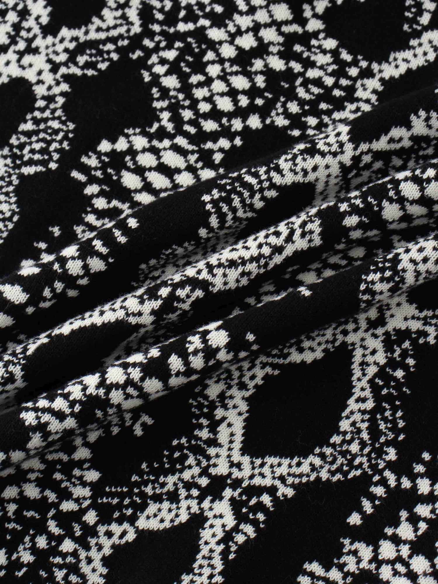 Reptile Print Sweater-Black/White