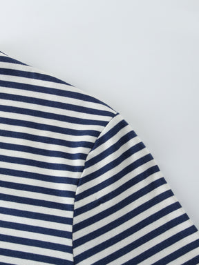 Camiseta Thin Stripe High V-Crema/Azul marino
