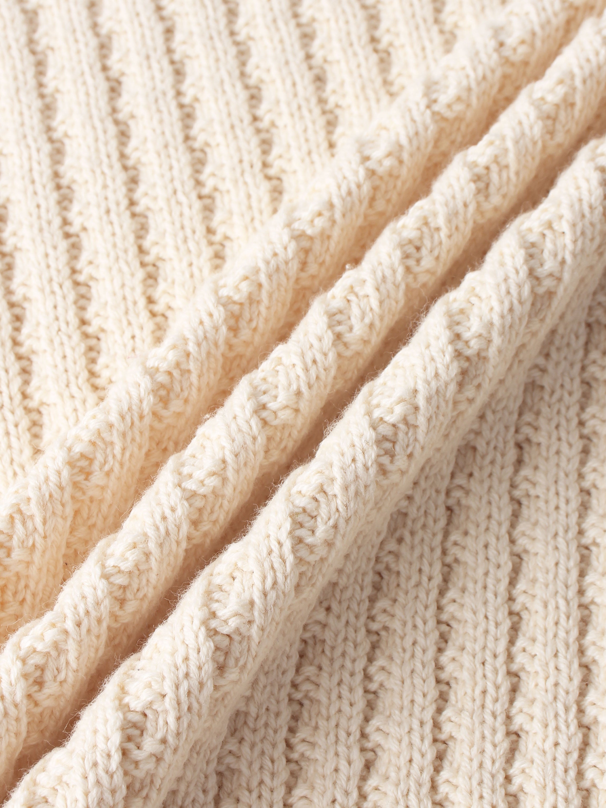 High V Waffle Sweater - Cream/Black