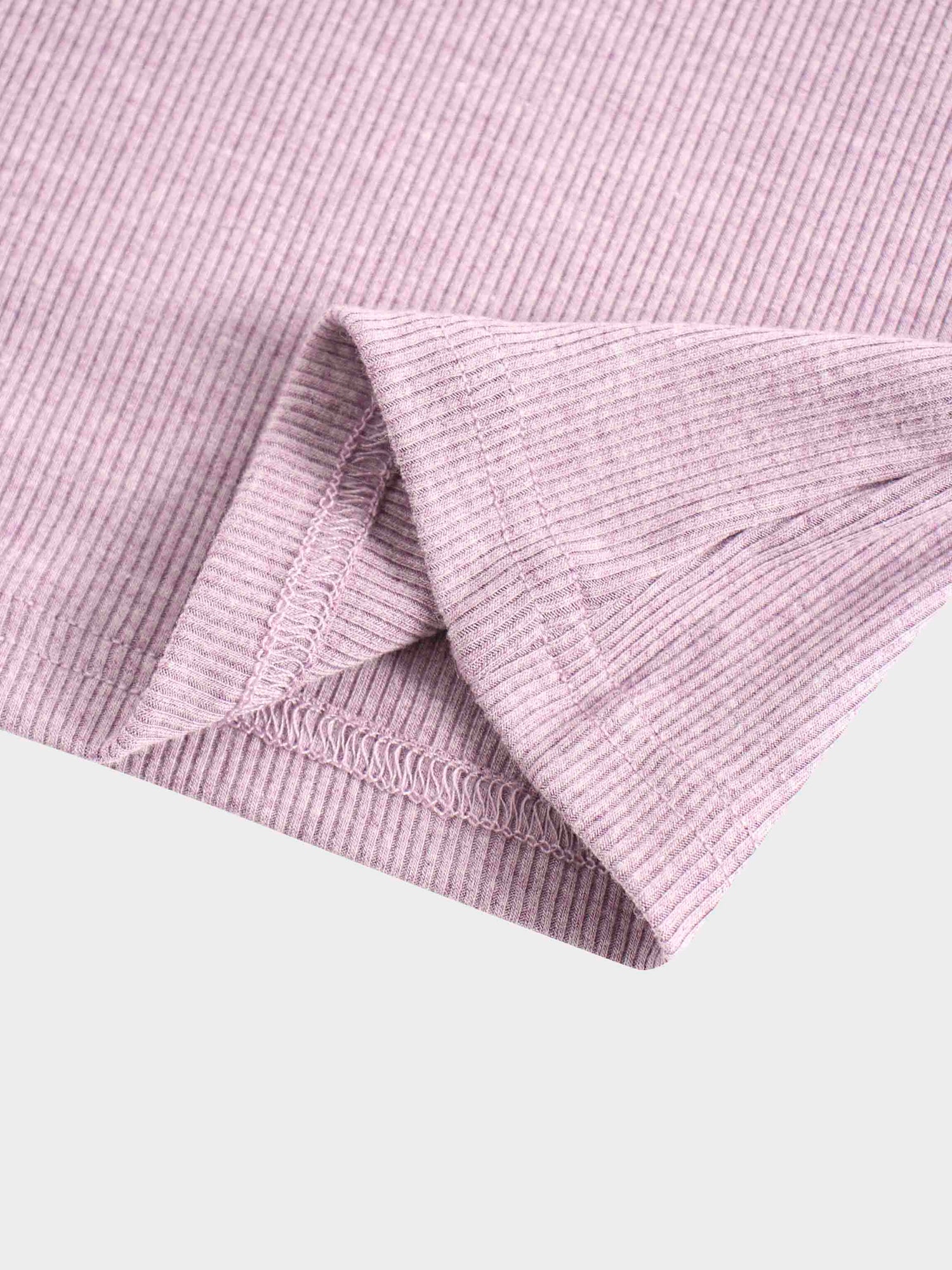 A detailed photo of the garment&