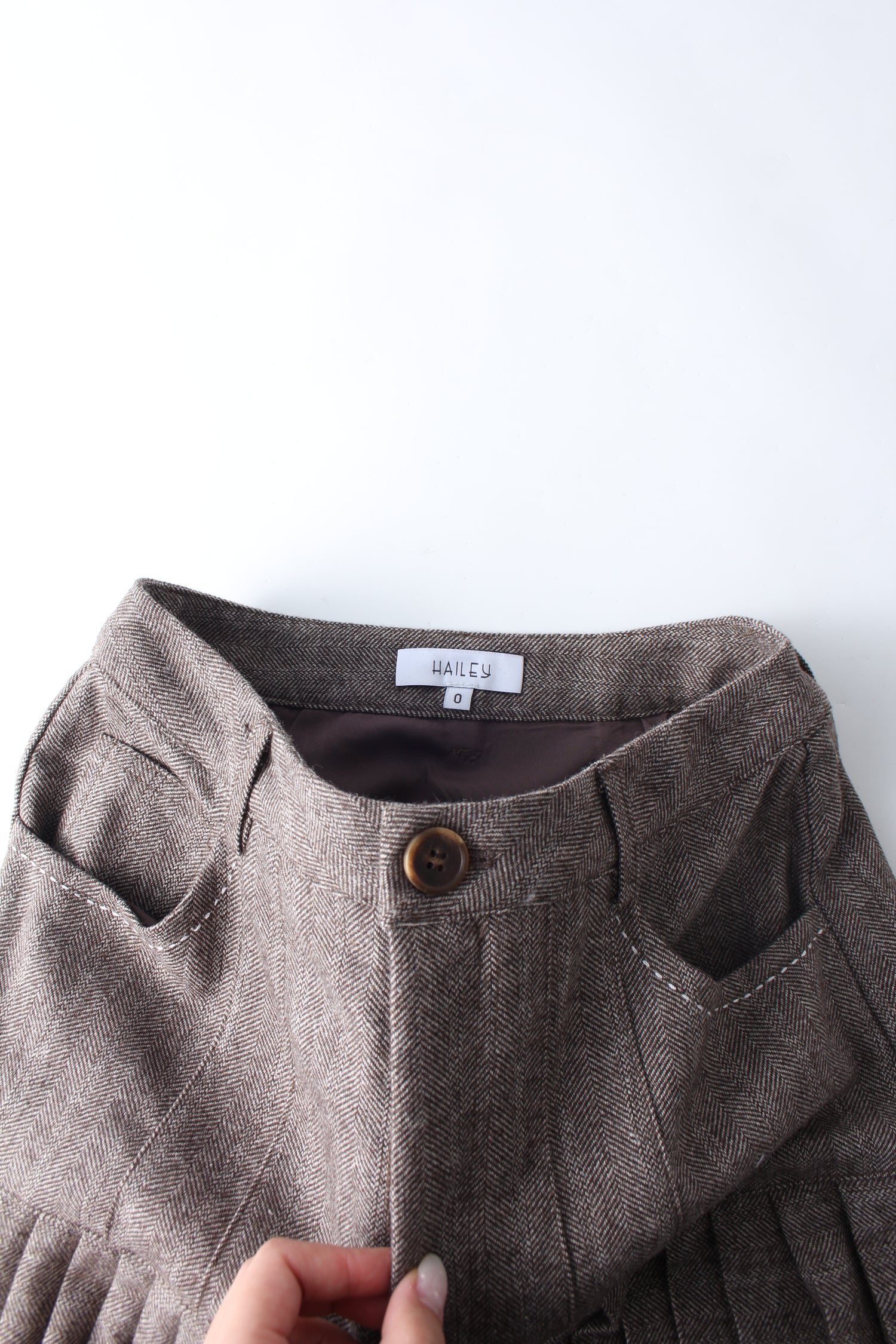 Pleat Bottom Yoke Skirt - Brown/Tan