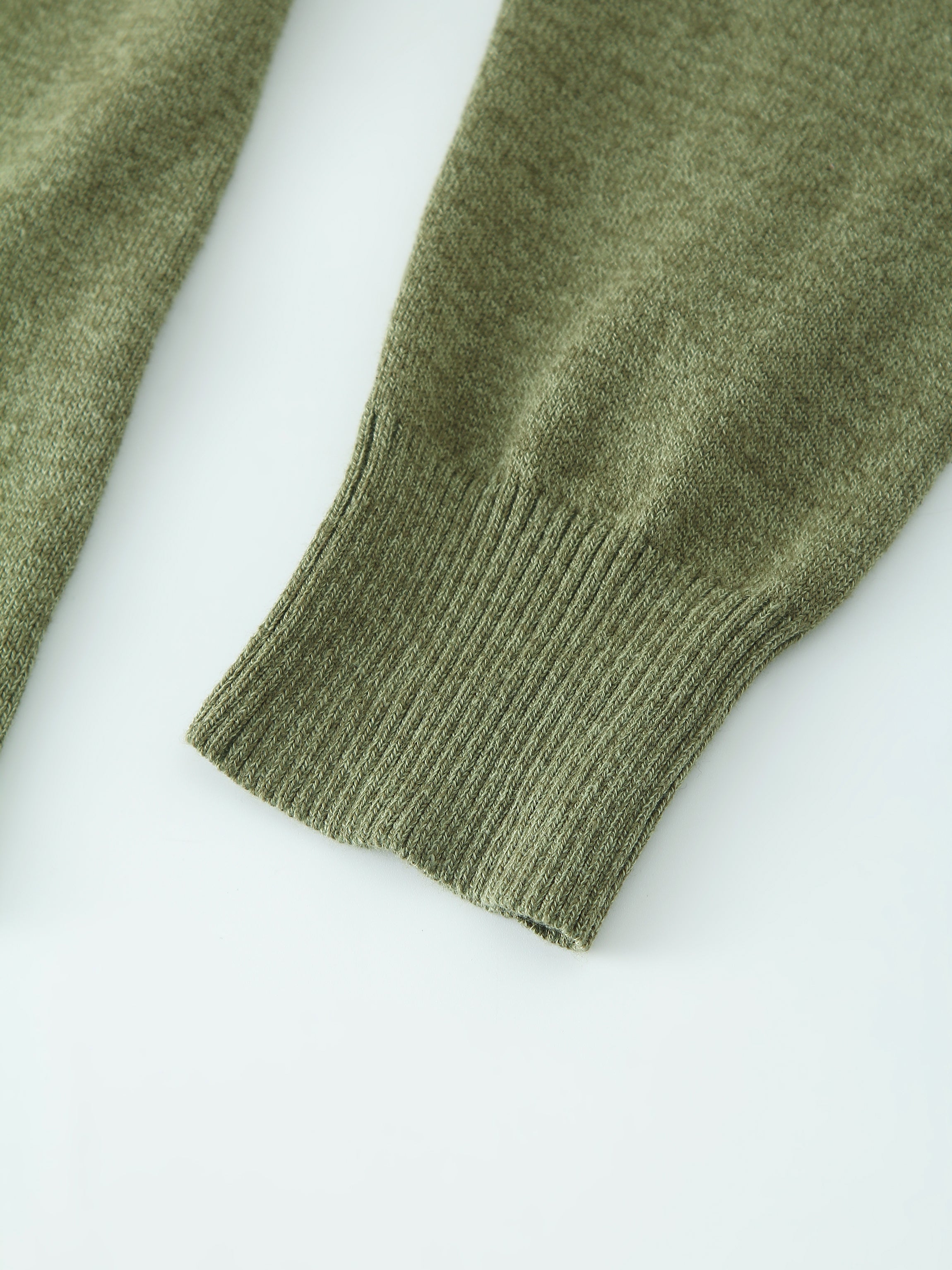 Thin Knit Crew Sweater-Heathered Green